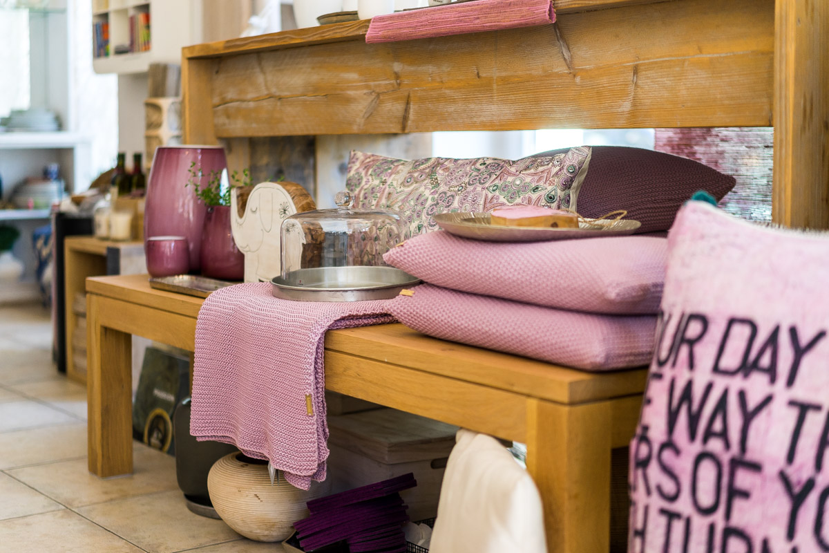 Dekokissen, Decken, Stoffe - KONTOR Wohnen und Mode Rostock